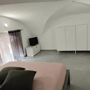 Maya's Apartman